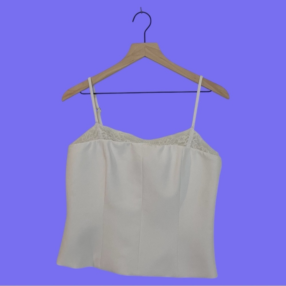 Zara White Fitted Corset Milkmaid Cropped Top with Lace Trim‎ - Picture 2 of 12